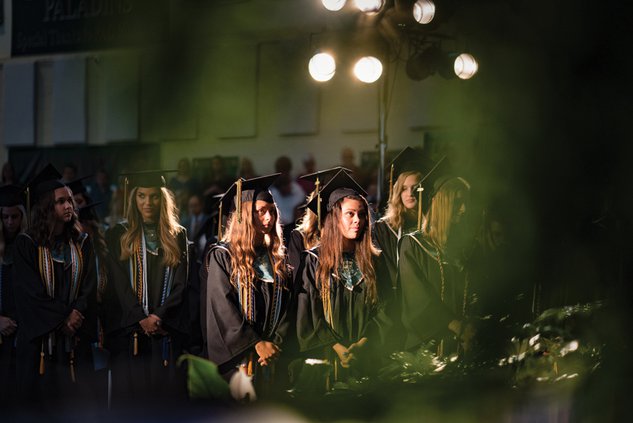 Pinecrestgrad 6 052219 web